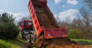 Доставка грунта Удомля, цена от 262 руб./куб.